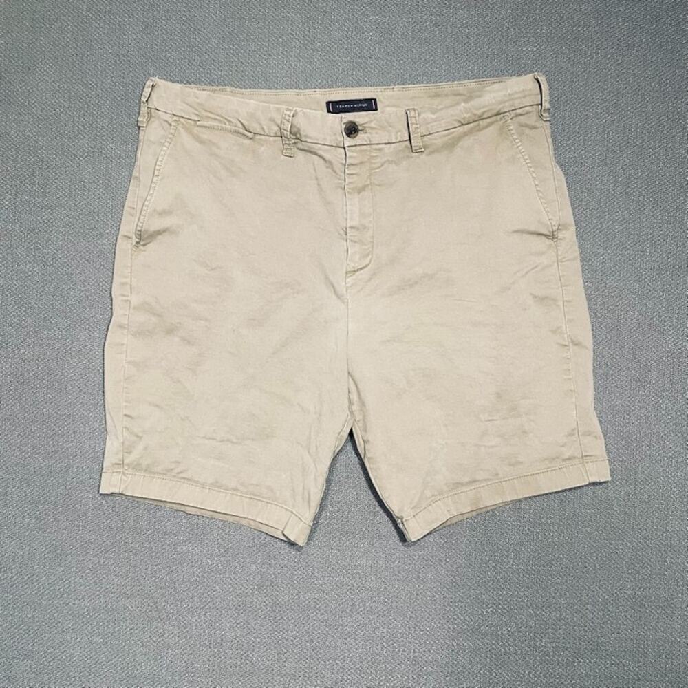 Tommy Hilfiger Men's Chino Khaki Shorts 36 inch waist Stretch Preppy Golf 36x8.5